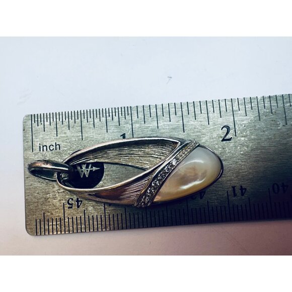 Elegant Sterling Silver 925 Mother of Pearl Pendant with White Crystals, 8.09g, - Picture 7 of 9